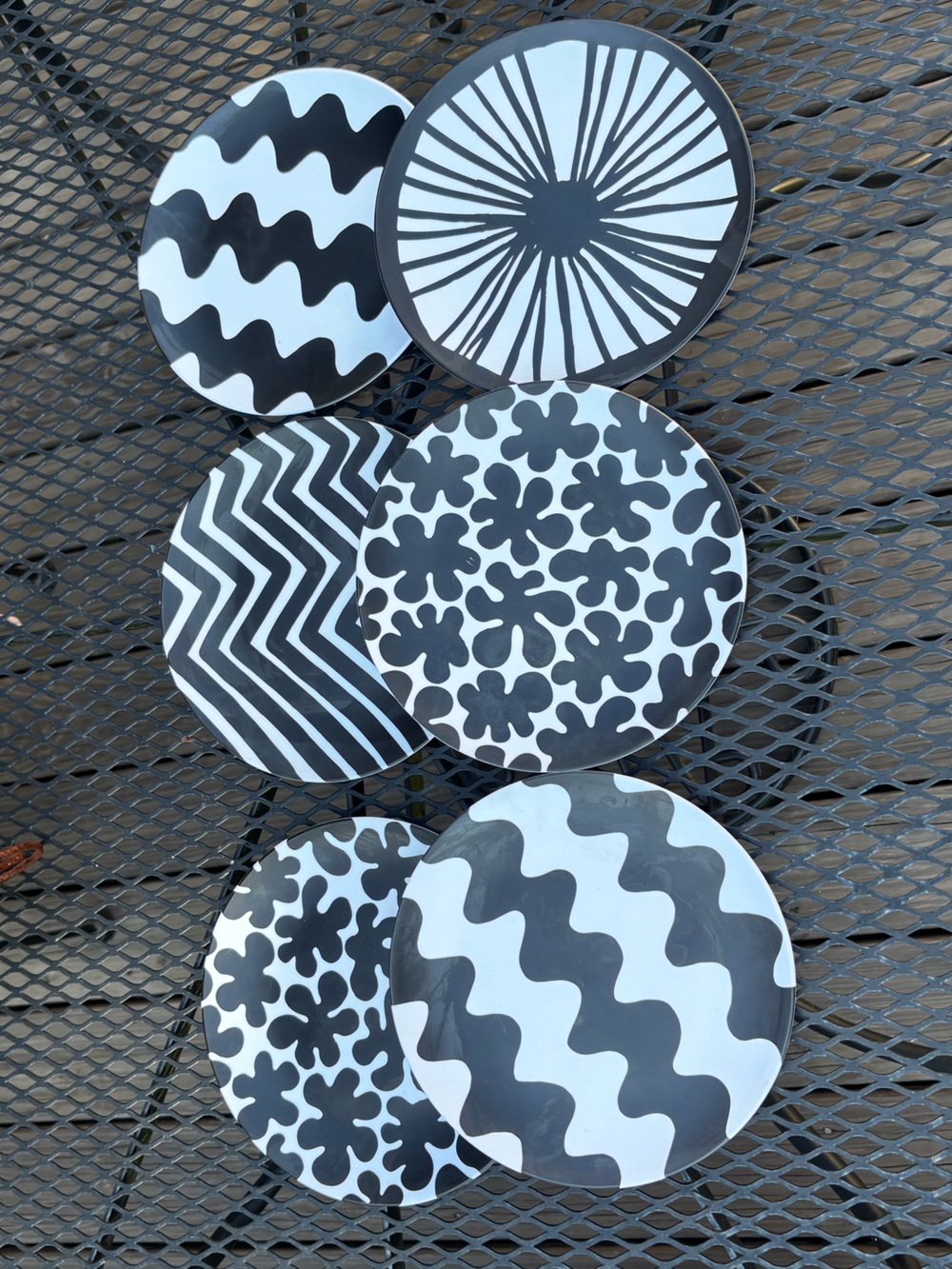 Marimekko Melamine Salad Side Plates Black White Graphic Set of SIX